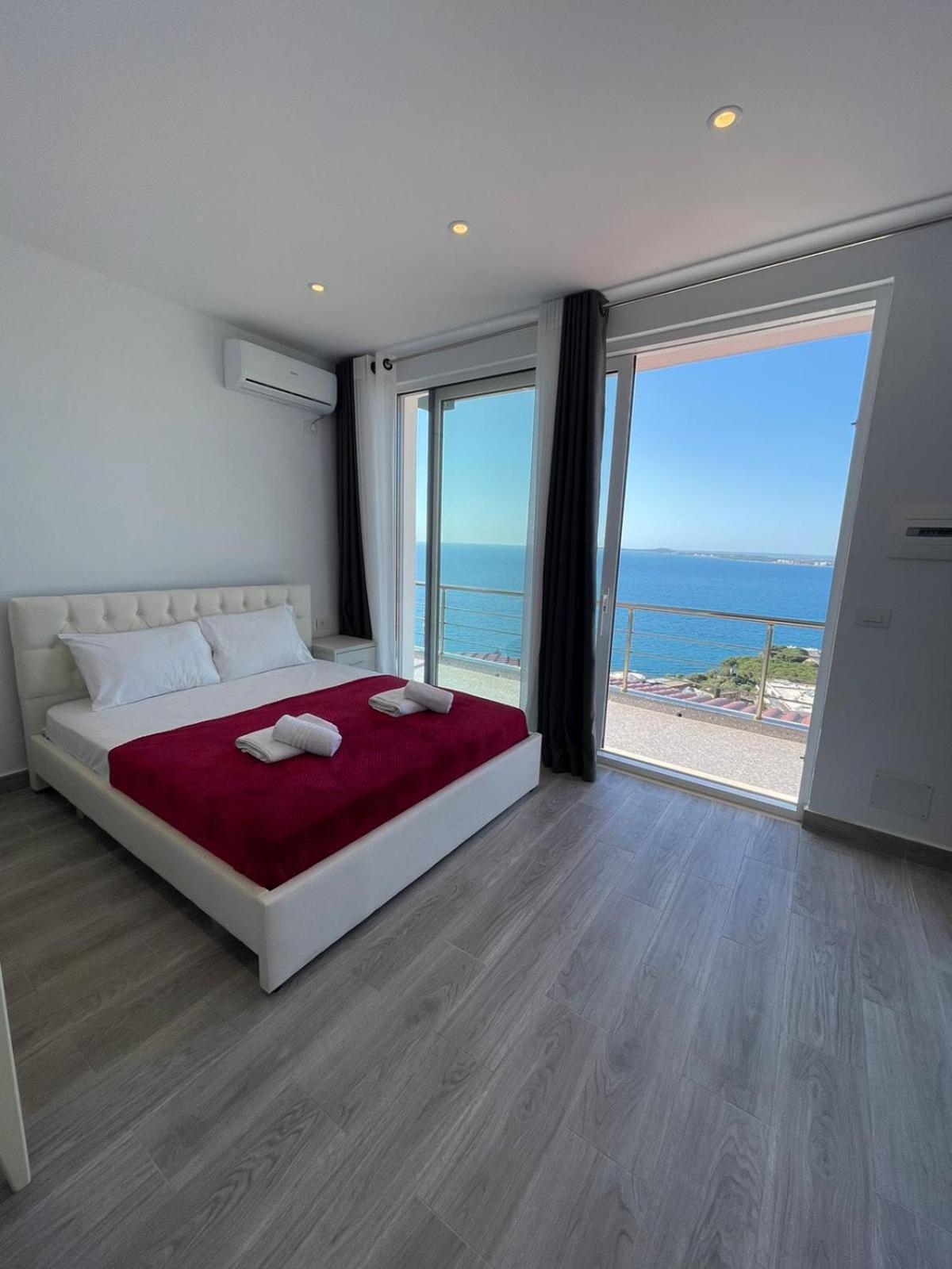Panorama Sea View Apartments Vlorë Buitenkant foto