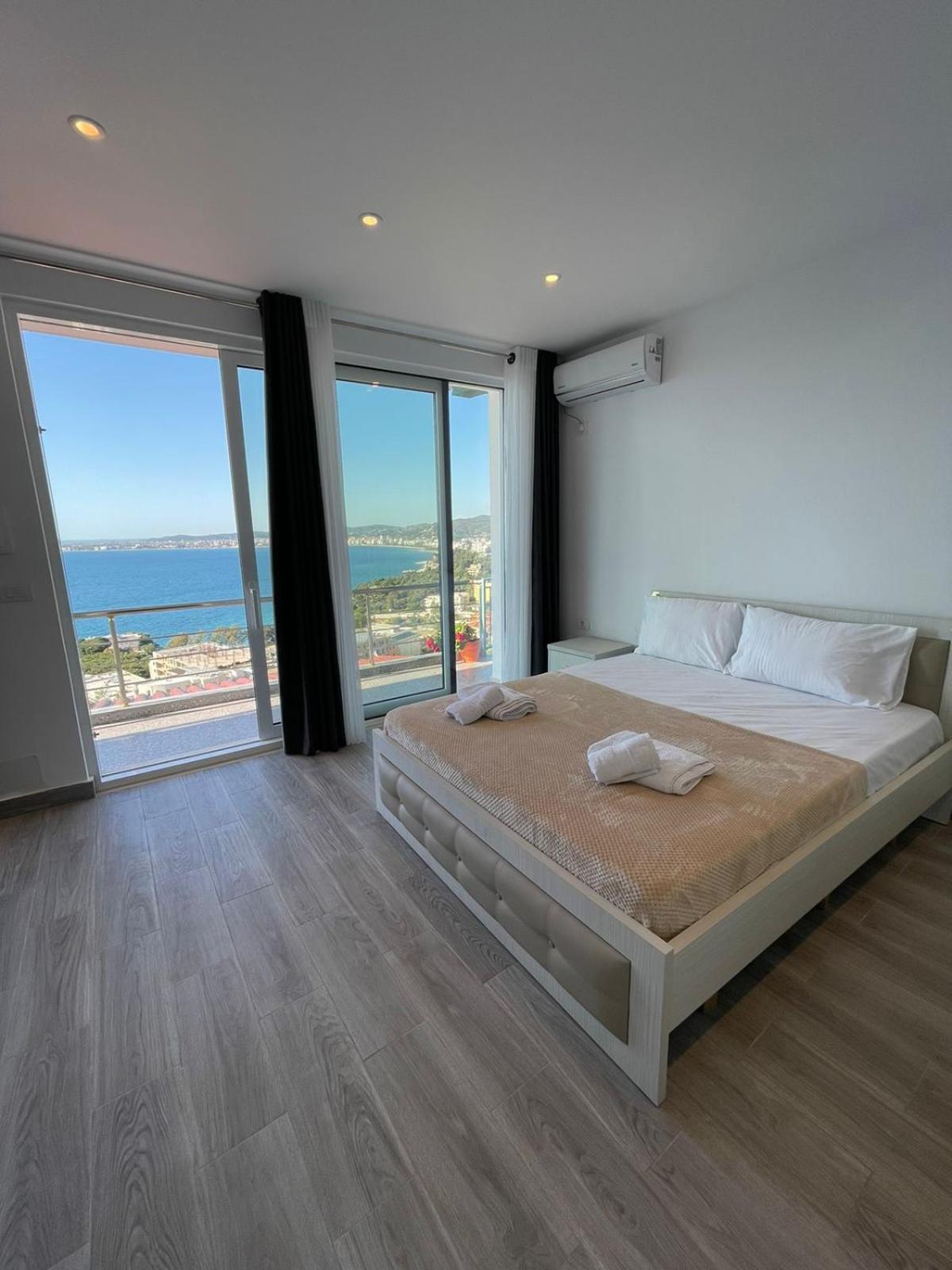 Panorama Sea View Apartments Vlorë Buitenkant foto