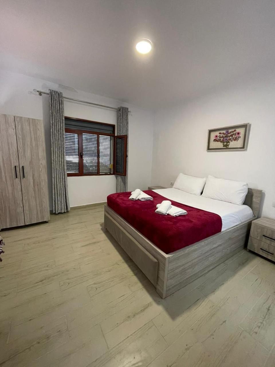 Panorama Sea View Apartments Vlorë Buitenkant foto