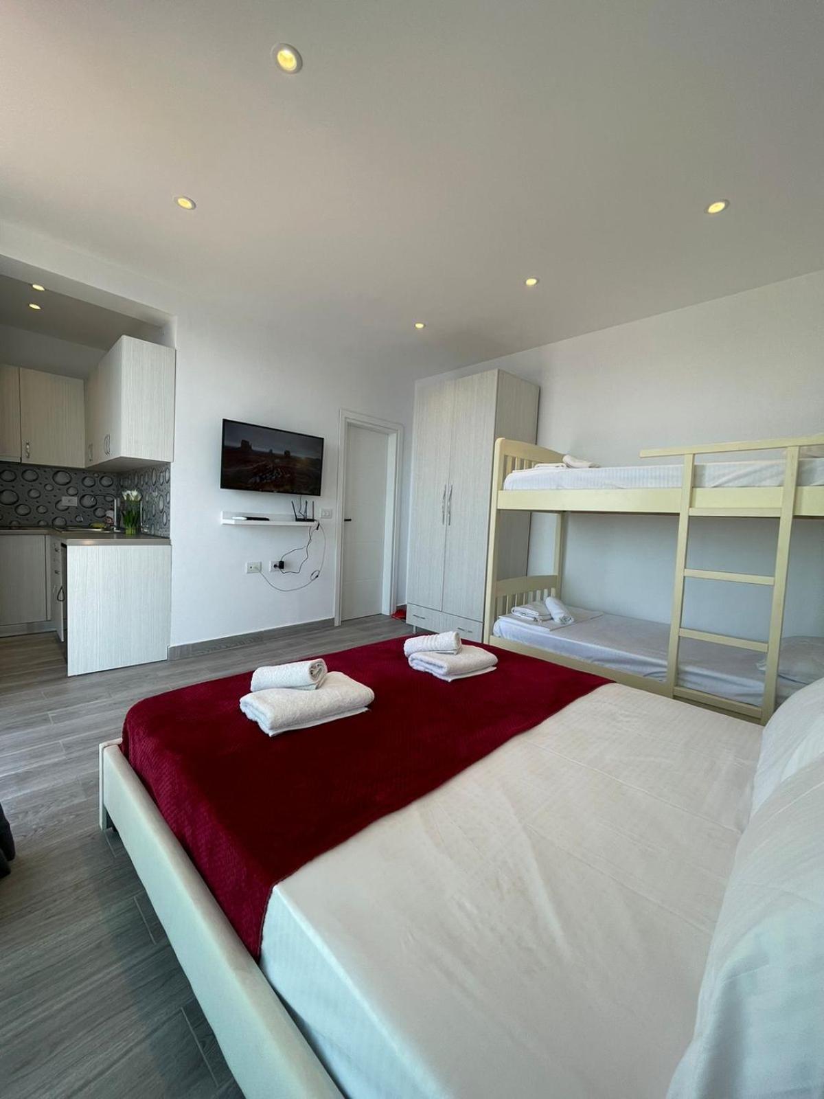 Panorama Sea View Apartments Vlorë Buitenkant foto