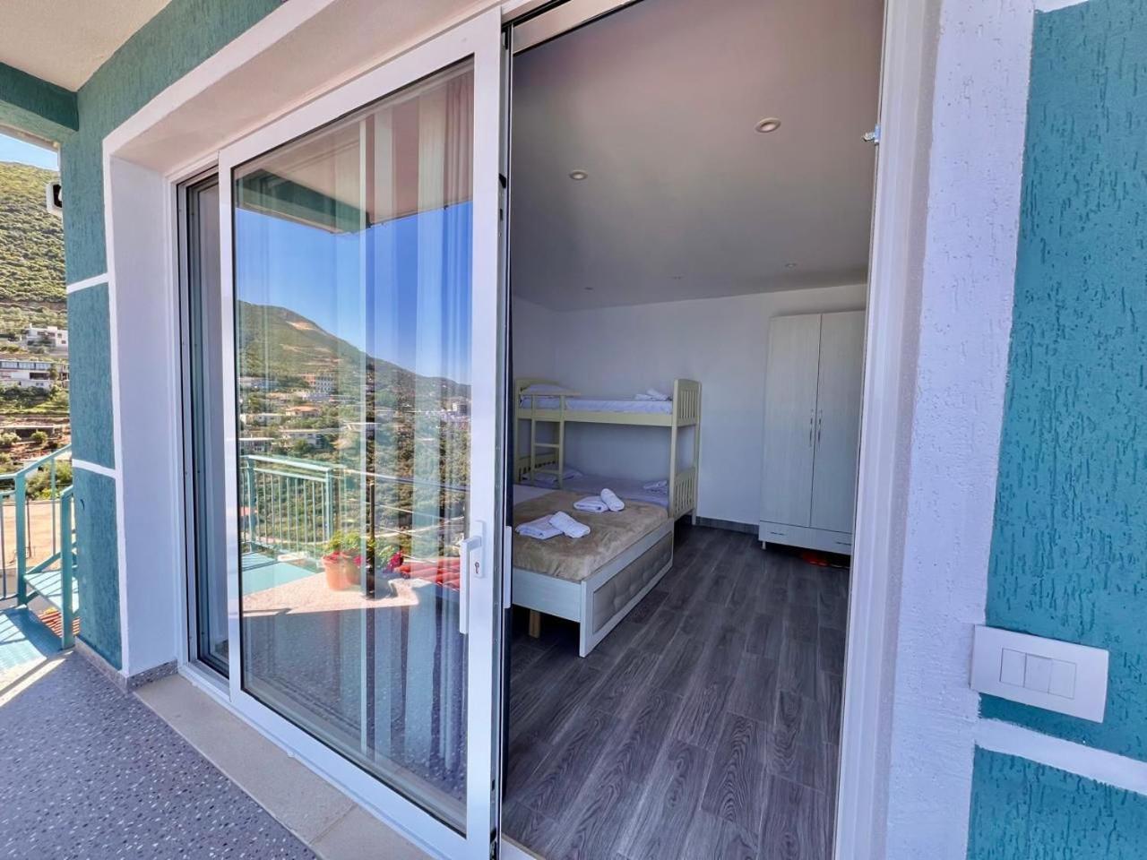 Panorama Sea View Apartments Vlorë Buitenkant foto