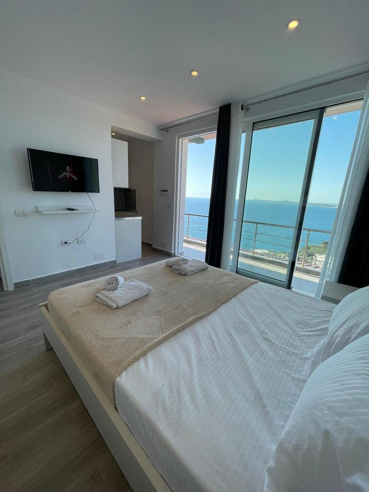 Panorama Sea View Apartments Vlorë Buitenkant foto