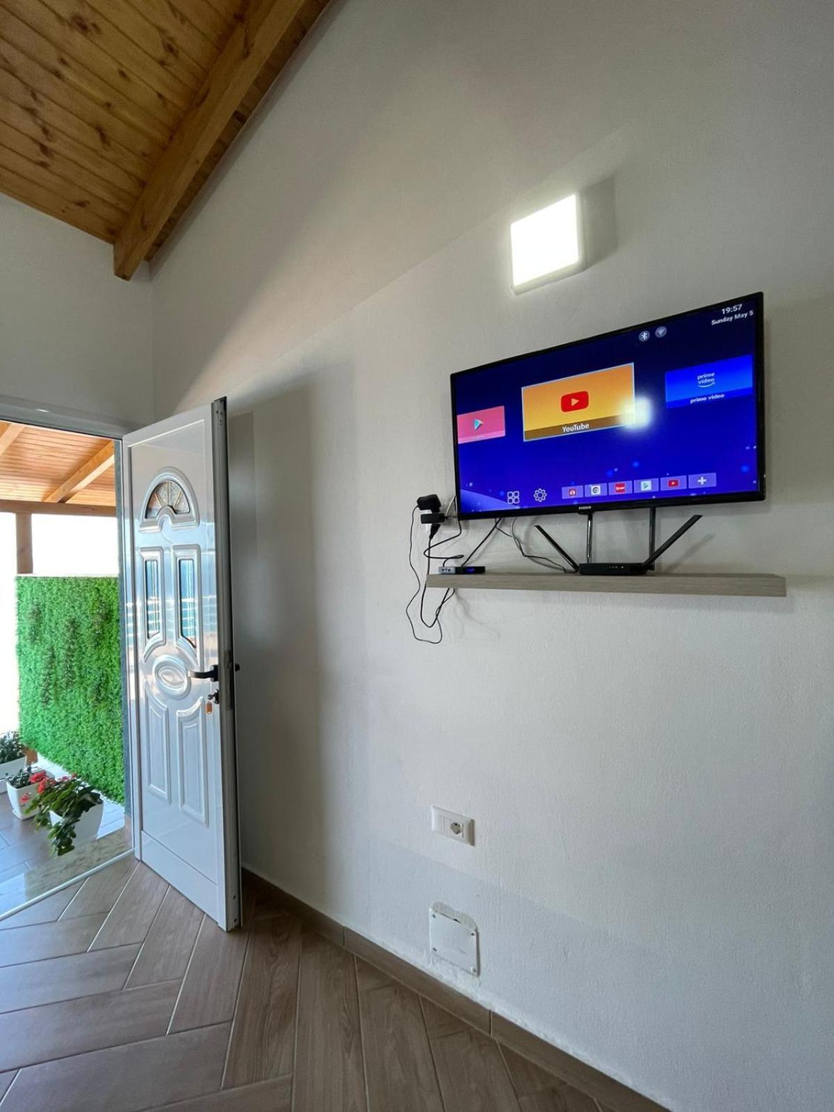 Panorama Sea View Apartments Vlorë Buitenkant foto